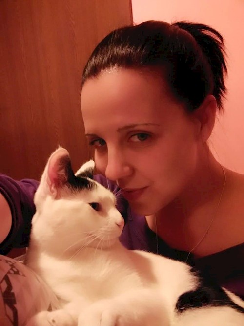 Diana- petsitter Domnești or Pet nanny for dogs cats 