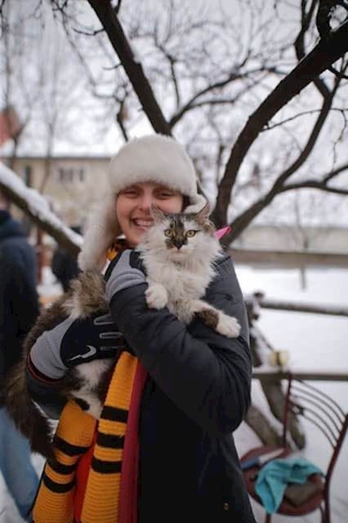 Alina- petsitter București or Pet nanny for dogs cats 
