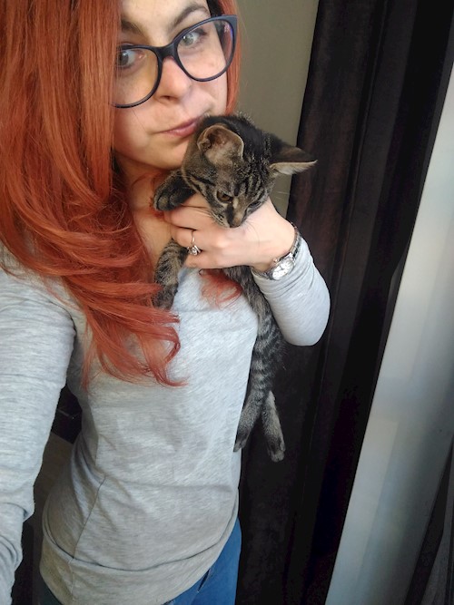 Oana- petsitter București or Pet nanny for dogs cats 