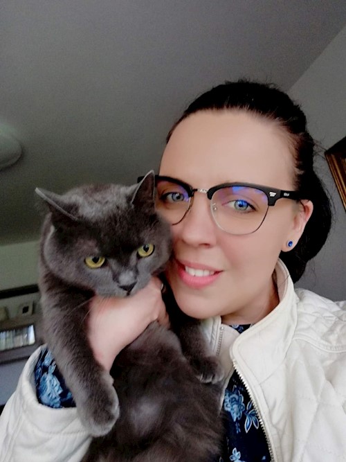 Diana- petsitter Domnești or Pet nanny for dogs cats