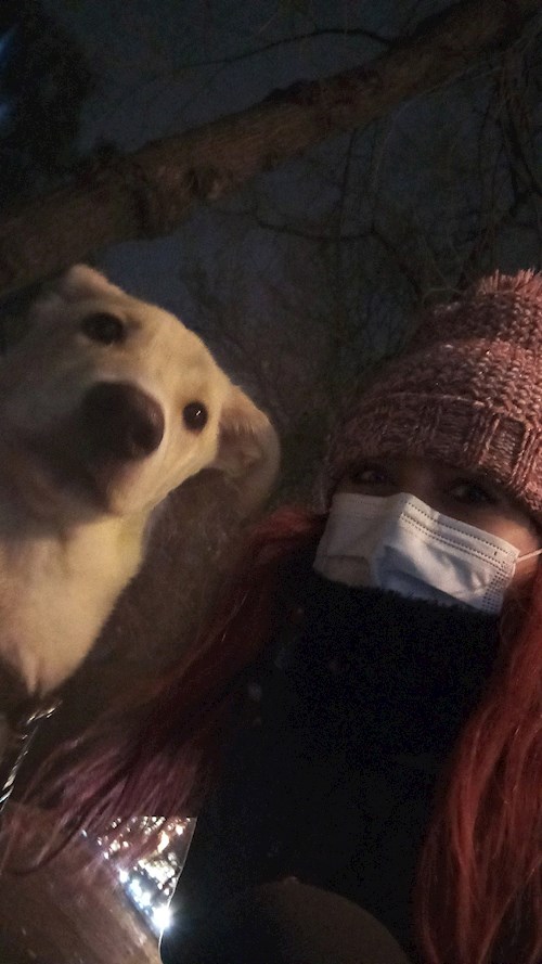 Alexandra- petsitter București sau Bonă pentru animale pentru câini pisici