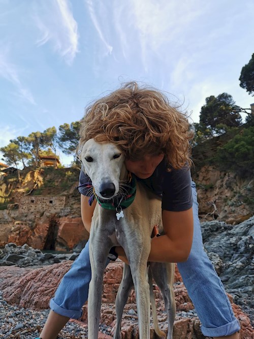 Georgiana- petsitter București sau Bonă pentru animale pentru câini pisici