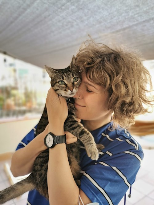 Georgiana- petsitter București sau Bonă pentru animale pentru câini pisici