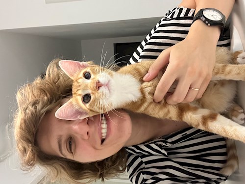 Georgiana- petsitter București sau Bonă pentru animale pentru câini pisici