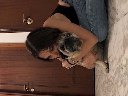 Valeria- petsitter București sau Bonă pentru animale pentru câini pisici