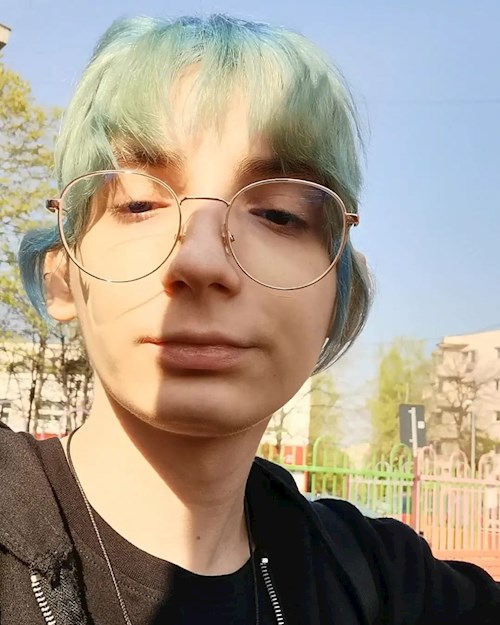 Ellie- petsitter București sau Bonă pentru animale pentru câini pisici 