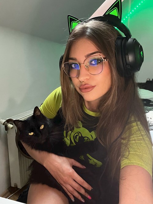 Chiriac- petsitter Timișoara sau Bonă pentru animale pentru câini pisici 