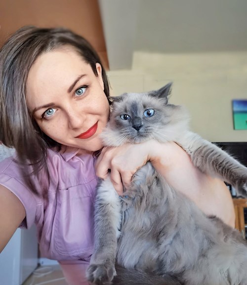 Ioana- petsitter Florești sau Bonă pentru animale pentru pisici