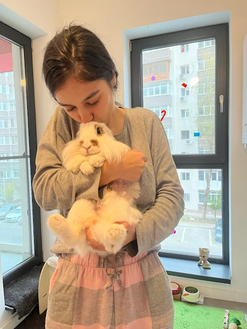 Malina- petsitter București sau Bonă pentru animale pentru