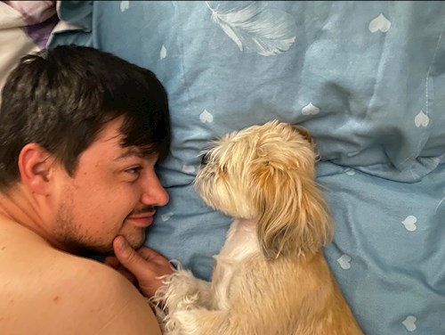 Emina- petsitter Brașov sau Bonă pentru animale pentru câini pisici