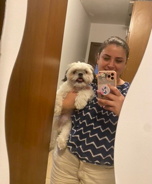 Emina- petsitter Brașov sau Bonă pentru animale pentru câini pisici