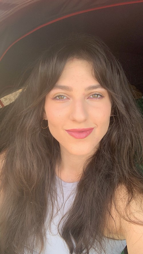 Aida- petsitter Cluj Napoca sau Bonă pentru animale pentru câini pisici