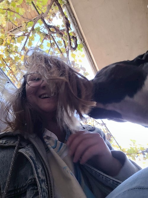 Lorena- petsitter Bragadiru or Pet nanny for dogs cats