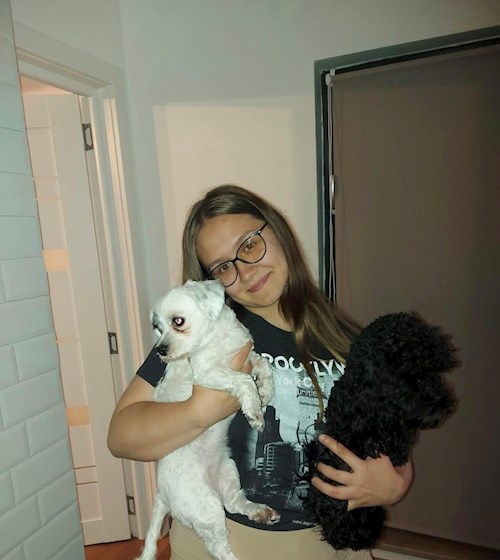 Cristina-Maria- petsitter Florești sau Bonă pentru animale pentru câini pisici