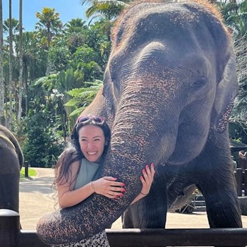 thumbnail petsitter București or pet nanny for dogs cats