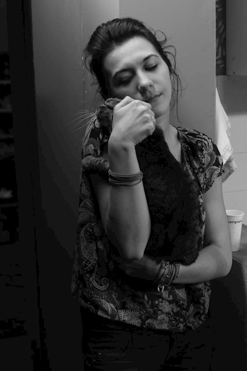 Iolanda- petsitter București or Pet nanny for dogs cats