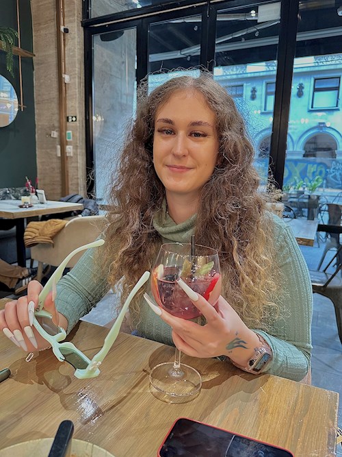 Carina- petsitter București or Pet nanny for cats