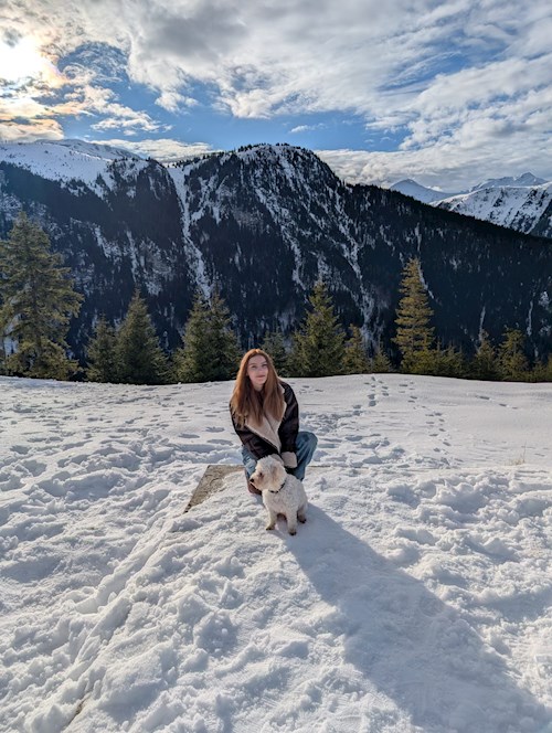 Monica- petsitter Cluj-Napoca or Pet nanny for dogs cats 