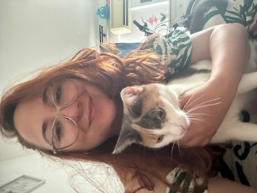 Lorena- petsitter Bragadiru or Pet nanny for dogs cats