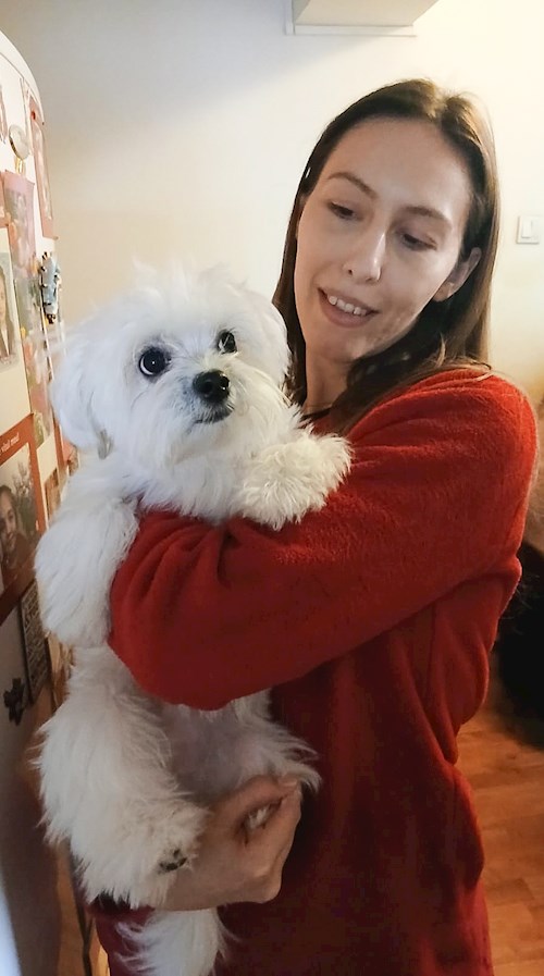 Roxana- petsitter București or Pet nanny for dogs cats 