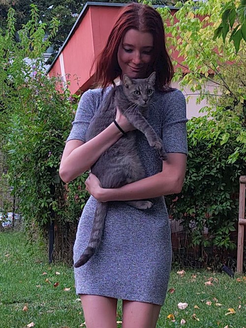 Kseniia- petsitter București or Pet nanny for dogs cats 