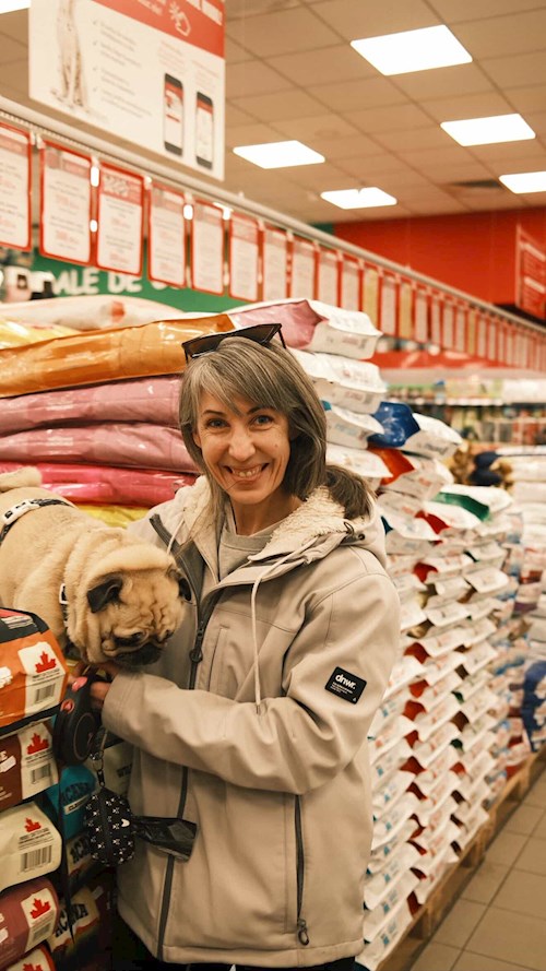 Oana- petsitter Iasi  or Pet nanny for dogs cats 