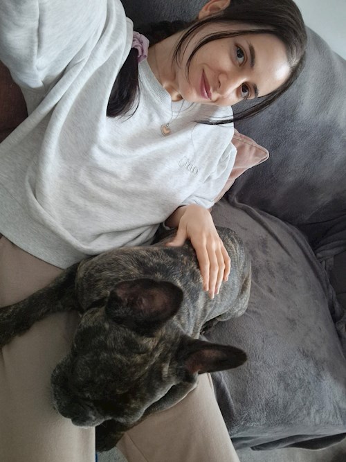 Mariana- petsitter București sau Bonă pentru animale pentru câini pisici 
