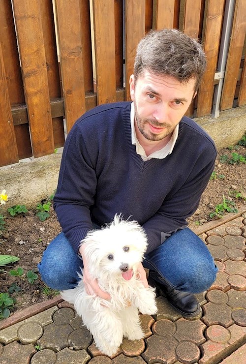 Petroniu- petsitter Cluj-Napoca vagy Állat szitter a kutyák cicák 