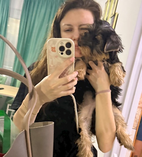 Gina- petsitter București sau Bonă pentru animale pentru câini pisici 