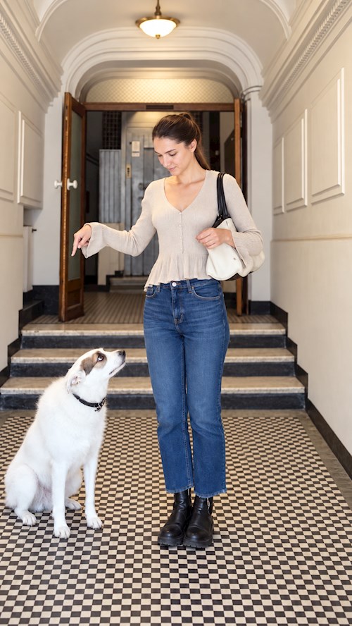 Elena- petsitter București vagy Állat szitter a kutyák cicák 