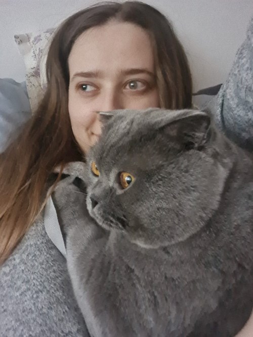 Cristina- petsitter Cluj-Napoca vagy Állat szitter a kutyák cicák 