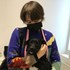 Anca + stapan de animal de companie care a apelat la un pet sitter in loc de pensiune canina sau pet hotel