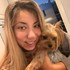 Stefania + stapan de animal de companie care a apelat la un pet sitter in loc de pensiune canina sau pet hotel