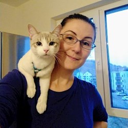 Andra-Sorina - pet sitter cats Cluj-Napoca
