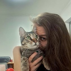 Iulia - pet sitter cicák kutyák București