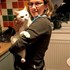 Anamaria + stapan de animal de companie care a apelat la un pet sitter in loc de pensiune canina sau pet hotel