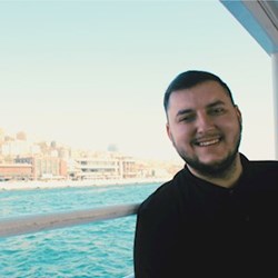 Cristi - pet sitter pisici câini Popești-Leordeni