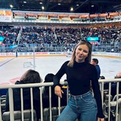 Beáta - pet sitter câini Târgu Mureș