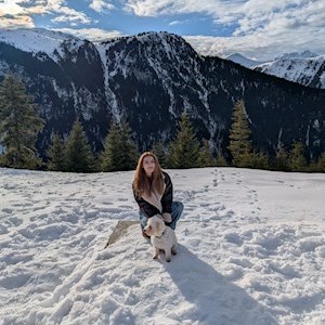 petsitter Cluj-Napoca sau Bonă pentru animale pentru Câini Pisici
