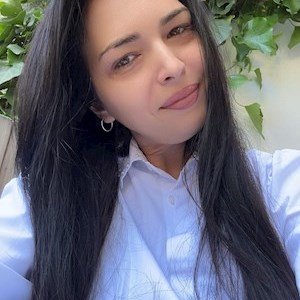petsitter București or Pet nanny for Dogs Cats