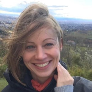 petsitter București or Pet nanny for Dogs Cats