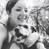Dana + stapan de animal de companie care a apelat la un pet sitter in loc de pensiune canina sau pet hotel
