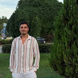 Croitoru - pet sitter pisici câini Florești