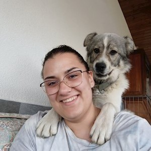 petsitter Iași sau Bonă pentru animale pentru Câini Pisici