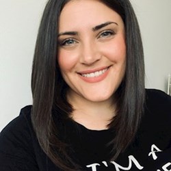 Emina - pet sitter pisici câini Brașov