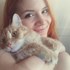 Anca + stapan de animal de companie care a apelat la un pet sitter in loc de pensiune canina sau pet hotel