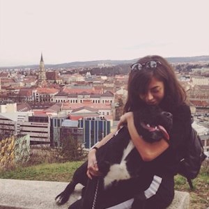 petsitter Cluj-Napoca sau Bonă pentru animale pentru Câini Pisici 