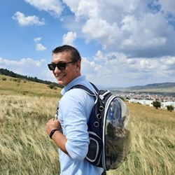 Tudor - pet sitter pisici câini Florești