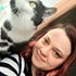 Melinte + stapan de animal de companie care a apelat la un pet sitter in loc de pensiune canina sau pet hotel