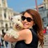 Nicole + stapan de animal de companie care a apelat la un pet sitter in loc de pensiune canina sau pet hotel
